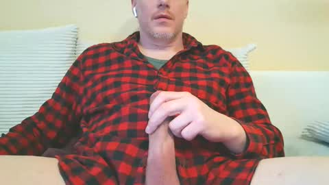 Snapshot of olavdelux chatting on February 16, 2026, 9:38 am olavdelux online show from February 16, 2026, 9:38 am