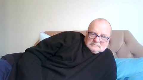 old_fkr online show from December 16, 2024, 9:46 am