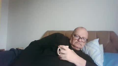 old_fkrr_ online show from December 14, 2025, 11:37 am