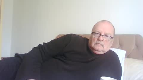 old_fkrr_ online show from May 18, 2026, 9:59 am