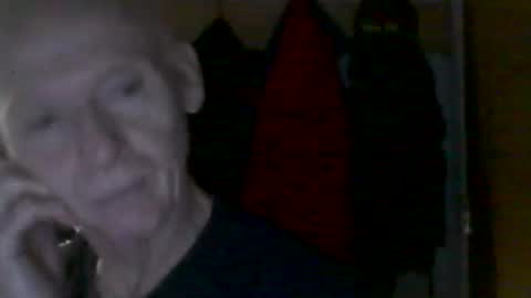 oldbuthorny62 online show from October 20, 2025, 5:41 am