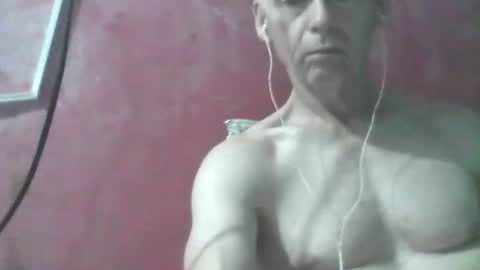 oldbuthorny62 online show from April 5, 2026, 12:41 am