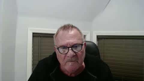 Snapshot of oldguybigd chatting on May 5, 2026, 4:09 am oldguybigd online show from May 5, 2026, 4:09 am