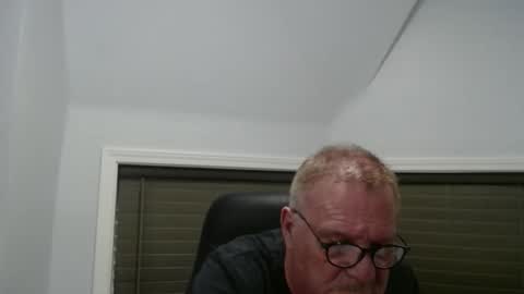 Snapshot of oldguybigd chatting on May 9, 2026, 6:29 am oldguybigd online show from May 9, 2026, 6:29 am