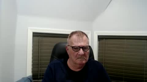 Snapshot of oldguybigd chatting on May 24, 2026, 5:01 am oldguybigd online show from May 24, 2026, 5:01 am