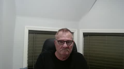 Snapshot of oldguybigd chatting on May 28, 2026, 5:27 am oldguybigd online show from May 28, 2026, 5:27 am