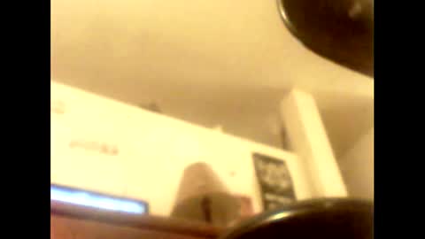 Snapshot of oldmandown4it chatting on November 24, 2025, 11:43 am oldmandown4it online show from November 24, 2025, 11:43 am