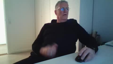 Snapshot of oldth chatting on February 16, 2025, 3:48 pm oldth online show from February 16, 2025, 3:48 pm