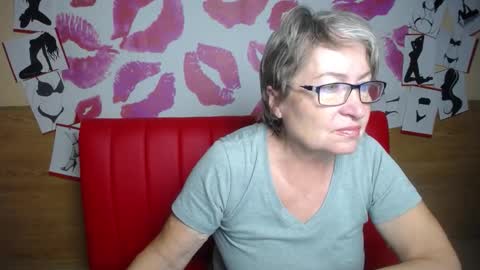 Snapshot of olgaluck chatting on December 16, 2025, 9:47 am OlgaLuck online show from December 16, 2025, 9:47 am