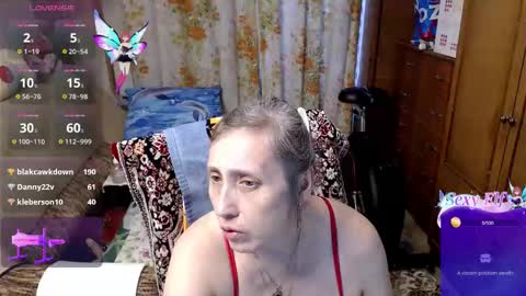 Snapshot of olguscha chatting on December 17, 2025, 10:32 am Olguscha online show from December 17, 2025, 10:32 am