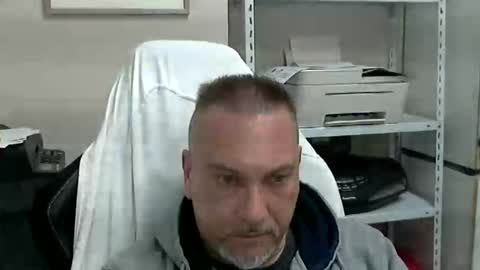 olimpio1230 online show from April 7, 2026, 5:24 pm