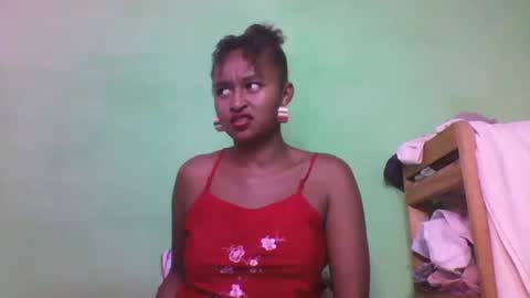 olinah610 online show from December 13, 2025, 7:53 pm