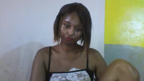 olinah610 online show from February 6, 2026, 9:01 am