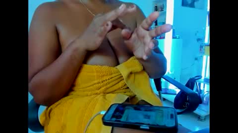 Snapshot of olivahot30 chatting on February 5, 2025, 8:14 pm olivahot30 online show from February 5, 2025, 8:14 pm