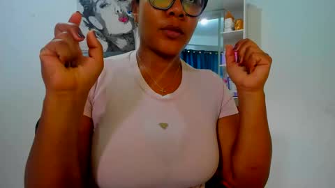 Snapshot of olivahot30 chatting on September 11, 2025, 3:56 pm olivahot30 online show from September 11, 2025, 3:56 pm