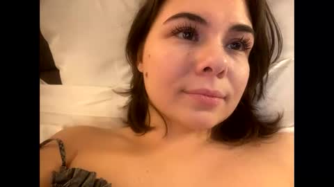 Oil online show from February 10, 2025, 7:38 pm