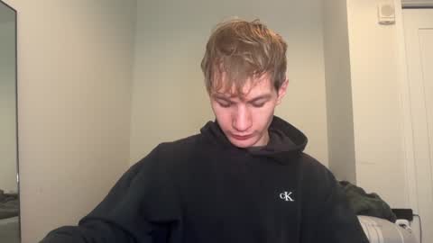 Snapshot of oliver_beck chatting on January 27, 2025, 7:03 pm Oliver Beck online show from January 27, 2025, 7:03 pm