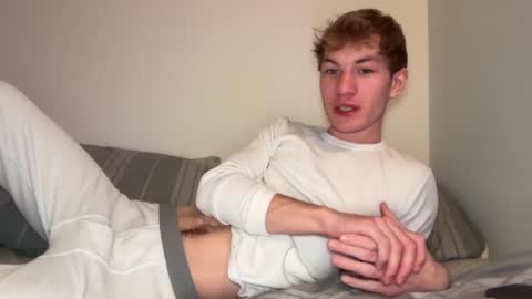 Snapshot of oliver_beck chatting on February 11, 2025, 2:14 am Oliver Beck online show from February 11, 2025, 2:14 am