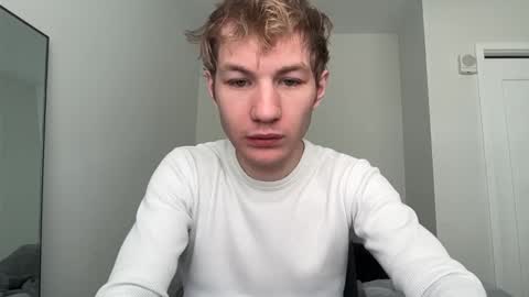 Snapshot of oliver_beck chatting on March 2, 2025, 7:12 pm Oliver Beck online show from March 2, 2025, 7:12 pm