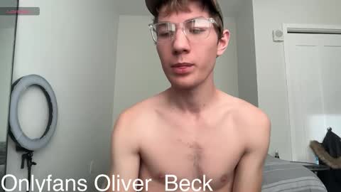 Snapshot of oliver_beck chatting on November 18, 2025, 8:02 pm Oliver Beck online show from November 18, 2025, 8:02 pm