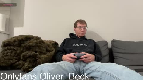 Snapshot of oliver_beck chatting on November 22, 2025, 12:31 am Oliver Beck online show from November 22, 2025, 12:31 am