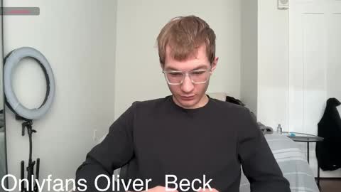 Snapshot of oliver_beck chatting on November 22, 2025, 7:24 pm Oliver Beck online show from November 22, 2025, 7:24 pm