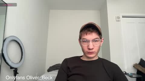 Snapshot of oliver_beck chatting on December 2, 2025, 6:58 pm Oliver Beck online show from December 2, 2025, 6:58 pm