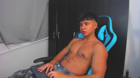 Oliver bray online show from November 24, 2025, 3:39 am