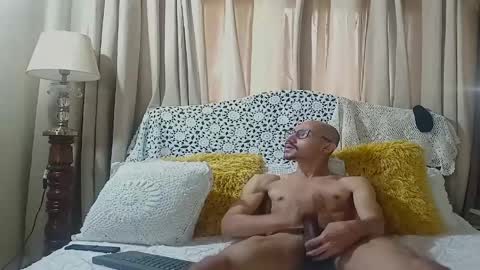 oliver_goldberg online show from May 8, 2026, 3:28 pm