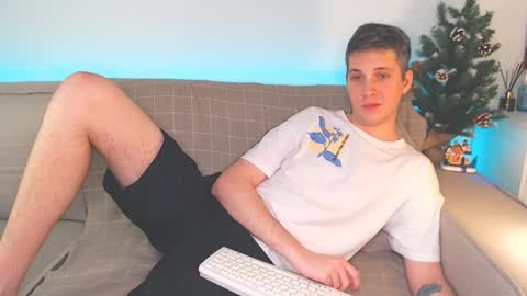 Oliver online show from December 28, 2024, 3:48 pm