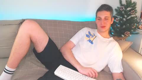 Oliver online show from January 5, 2025, 7:07 pm