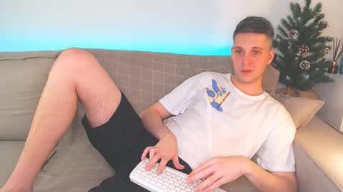 Oliver online show from January 12, 2025, 7:31 pm