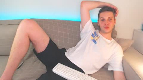 Oliver online show from March 2, 2025, 5:58 pm