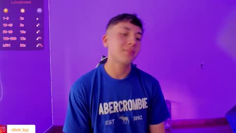 oliveeer online show from December 19, 2025, 6:59 pm