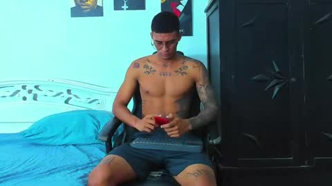oliver_smith_2 online show from May 16, 2026, 1:54 pm