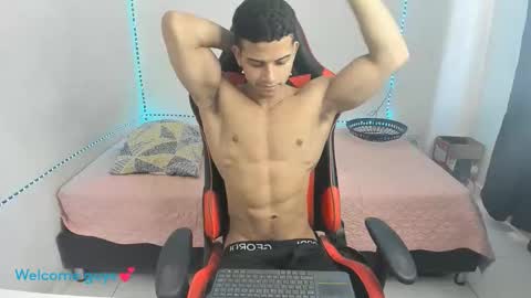 oliver thompsson online show from December 20, 2025, 3:08 pm