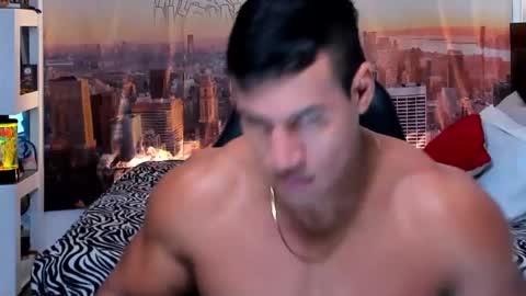 Snapshot of oliver_tommy chatting on October 10, 2025, 12:59 pm oliver_tommy online show from October 10, 2025, 12:59 pm