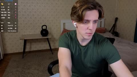 Snapshot of oliver_travis chatting on December 8, 2024, 11:40 pm Oliver Evans online show from December 8, 2024, 11:40 pm