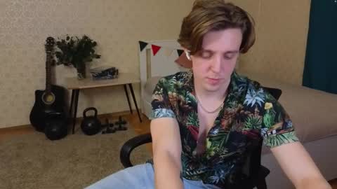 Snapshot of oliver_travis chatting on February 16, 2025, 11:26 pm Oliver Evans online show from February 16, 2025, 11:26 pm