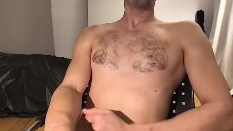 oliverbisbis1 online show from October 2, 2025, 11:34 pm