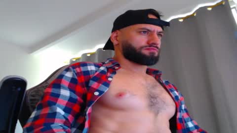 oliver online show from November 8, 2025, 3:34 pm