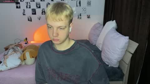Snapshot of olivertasty chatting on October 24, 2025, 2:57 pm oliver online show from October 24, 2025, 2:57 pm