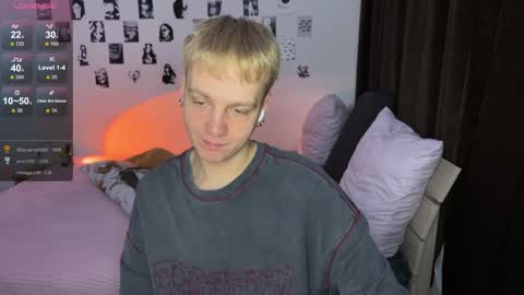 Snapshot of olivertasty chatting on October 27, 2025, 6:17 am oliver online show from October 27, 2025, 6:17 am