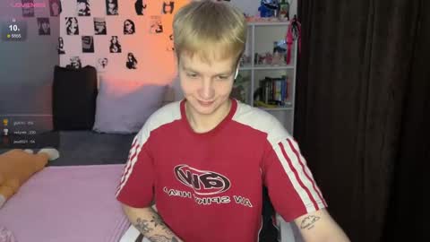 Snapshot of olivertasty chatting on November 11, 2025, 2:06 pm oliver online show from November 11, 2025, 2:06 pm