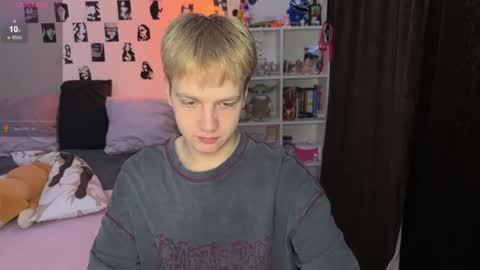 Snapshot of olivertasty chatting on November 18, 2025, 12:42 pm oliver online show from November 18, 2025, 12:42 pm