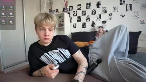 Snapshot of olivertasty chatting on March 22, 2026, 1:36 pm oliver online show from March 22, 2026, 1:36 pm