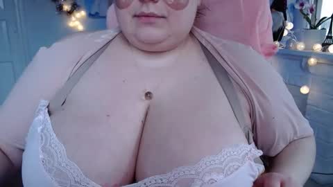 Olivia Gold online show from February 4, 2025, 7:51 am