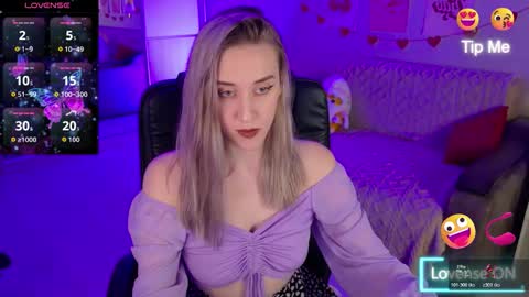 Snapshot of olivia_daze chatting on October 24, 2025, 7:32 pm olivia_daze online show from October 24, 2025, 7:32 pm