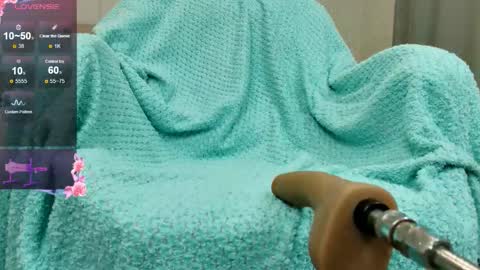 Olivia Hi guys Follow me  online show from January 6, 2026, 1:09 am