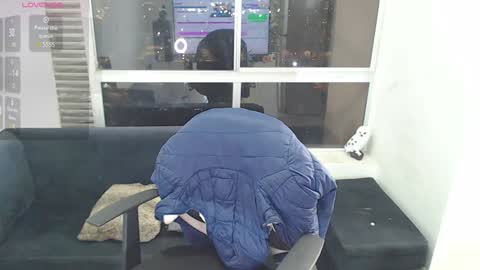 olivia_martine online show from February 7, 2025, 2:40 am